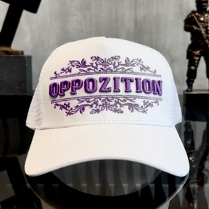 Бейсболка "Oppоzition" белая